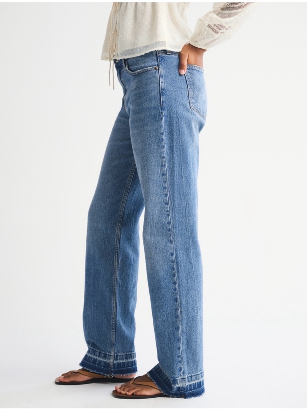 NWT Abercrombie and Fitch Curve Love low rise baggy jeans-size 32L